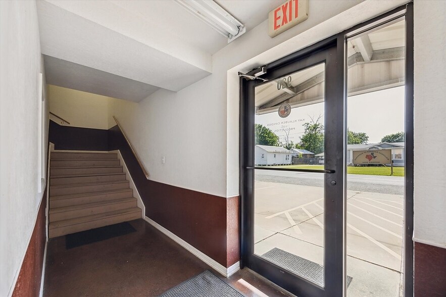 More Photos Of 920 Front St, Columbus Warehouse For Sale