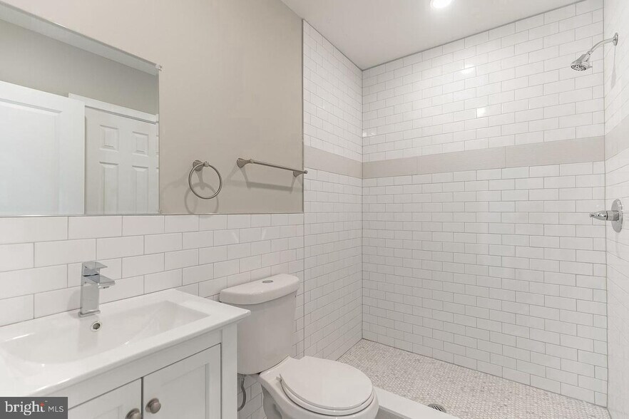 More Photos Of 2243 N Broad St, Philadelphia Apartments For Sale