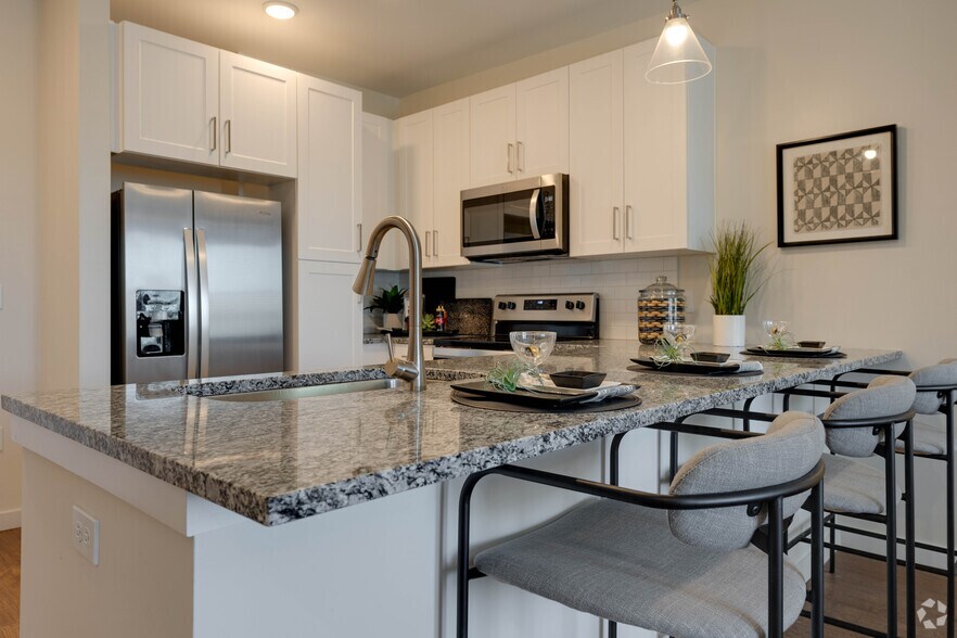 More Photos Of 1300 Hendricks Ave, Jacksonville Apartments For Lease