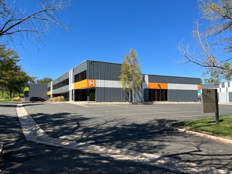 More Photos Of 14 Inverness Dr E, Englewood Unknown For Lease