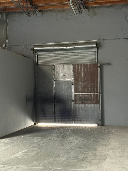 More Photos Of 41785 Elm St, Murrieta Warehouse For Lease