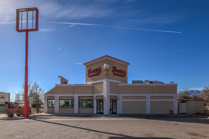 More Photos Of 511 Garden of the Gods Rd, Colorado Springs Fast Food For Sale