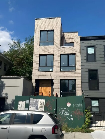 More Photos Of 747 Monroe St, Brooklyn Apartments For Sale
