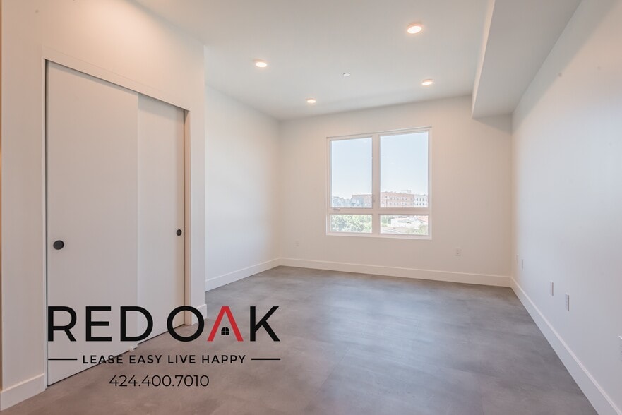 More Photos Of 3450 W 43rd St, Los Angeles Apartments For Lease