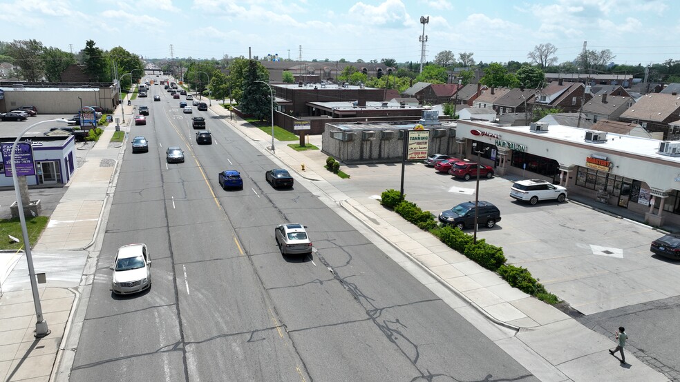 More Photos Of 6635 SCHAEFER RD, Dearborn General Retail For Sale