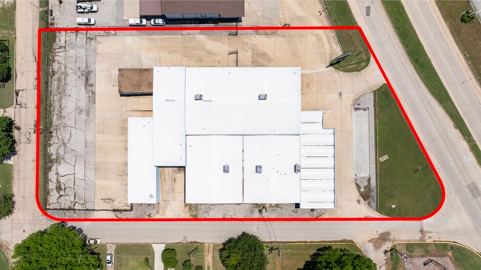More Photos Of 1511 W Broadway St, Ardmore Auto Dealership For Sale