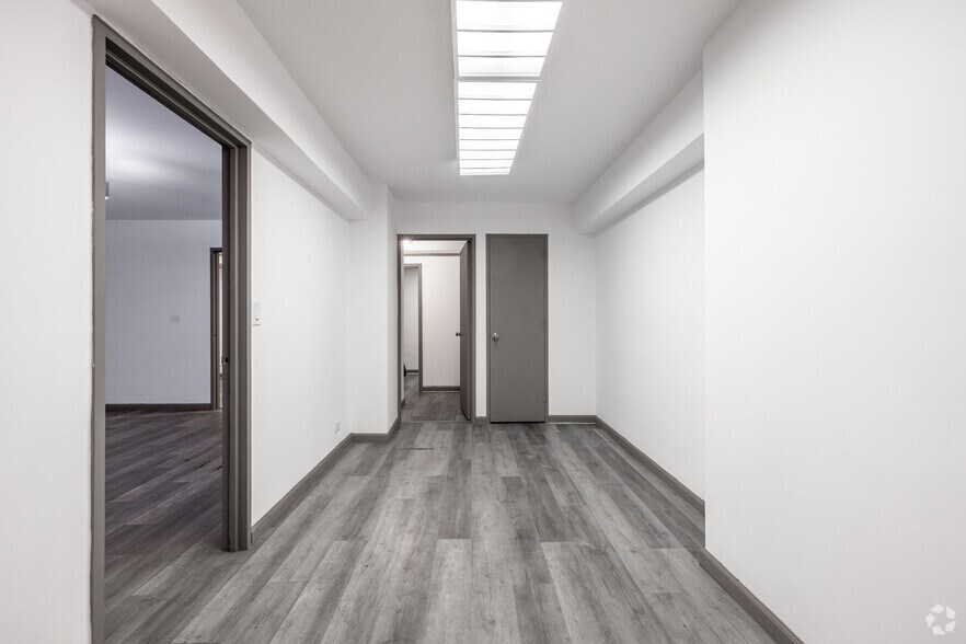 More Photos Of 310 Lexington Ave, New York Apartments For Sale