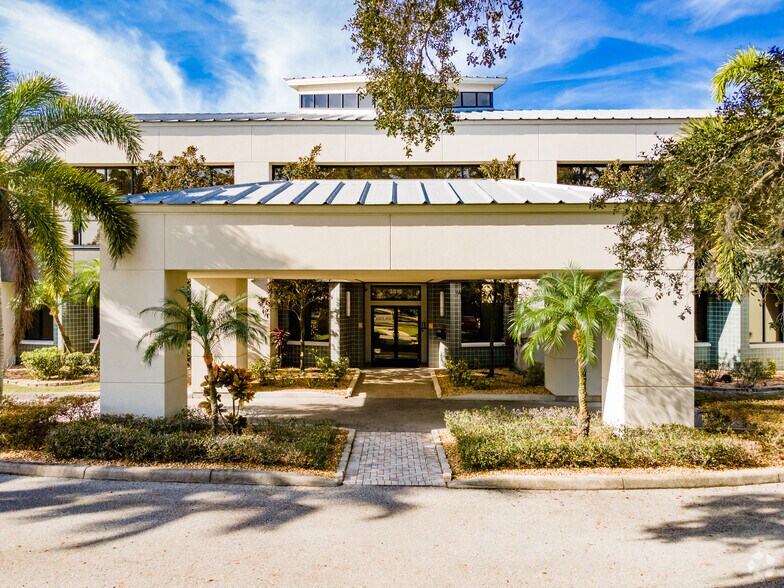 More Photos Of 3812 Coconut Palm Dr, Tampa Office For Lease