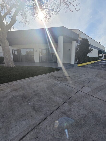 More Photos Of 44143-44147 20th St W, Lancaster Medical For Sale