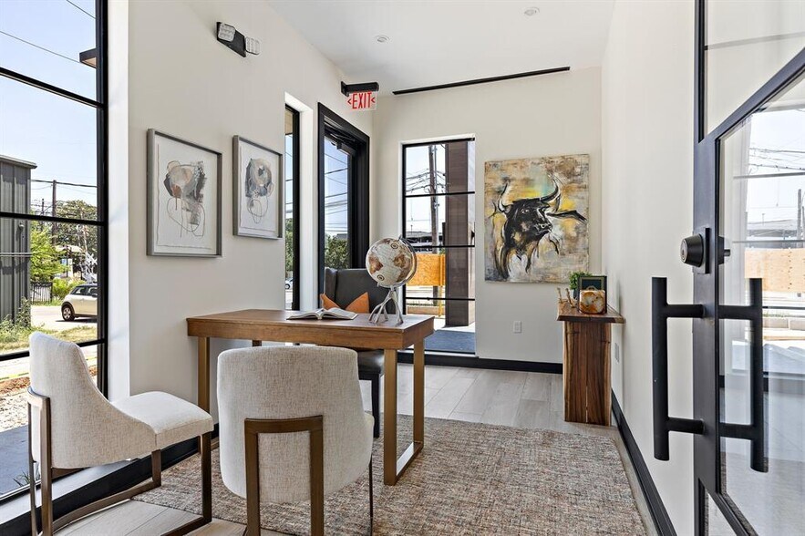 More Photos Of 2318 Morelos, Austin Office For Sale