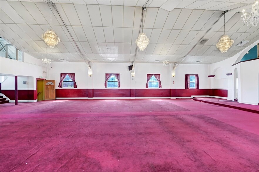 More Photos Of 2024 Gwynn Oak Ave, Baltimore Religious Facility For Sale