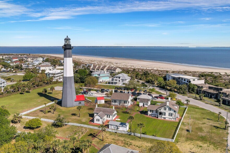 More Photos Of 21 Officers Row, Tybee Island Hospitality For Sale