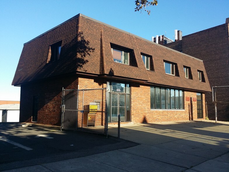 Primary Photo Of 1919 Jf Kennedy Blvd, North Bergen Storefront Retail Office For Lease