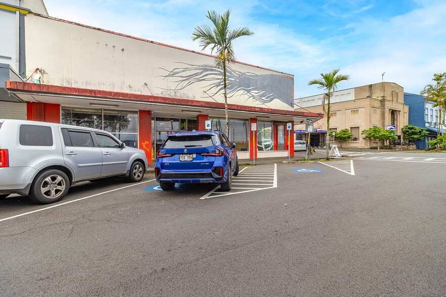 More Photos Of 138 Kamehameha Ave, Hilo Storefront For Sale