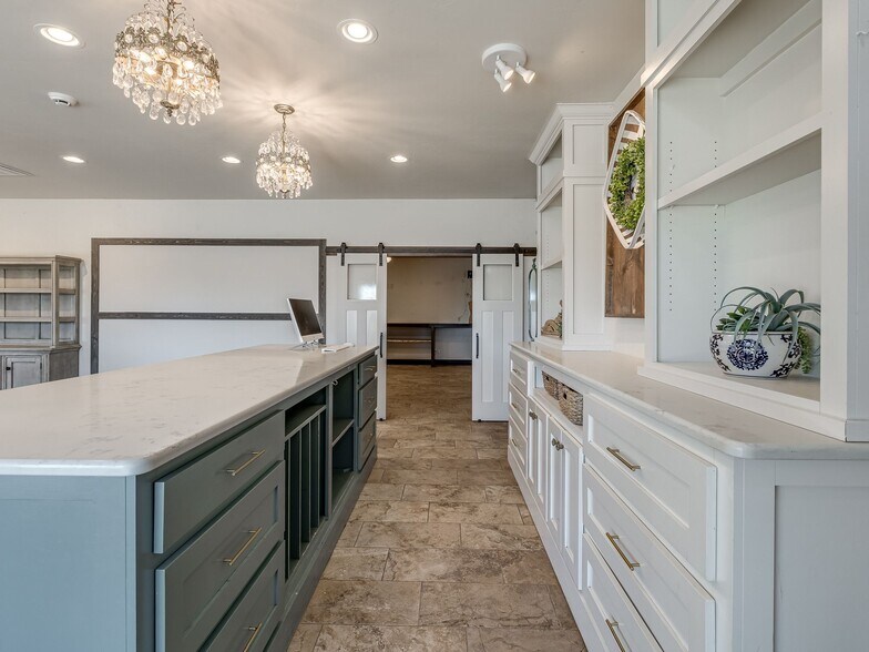 More Photos Of 113 E Broadway, Blanchard Storefront For Sale