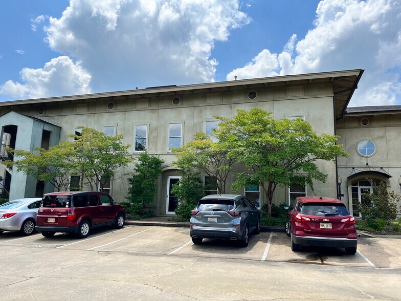 More Photos Of 599 Highland Colony Pky, Ridgeland Office For Lease