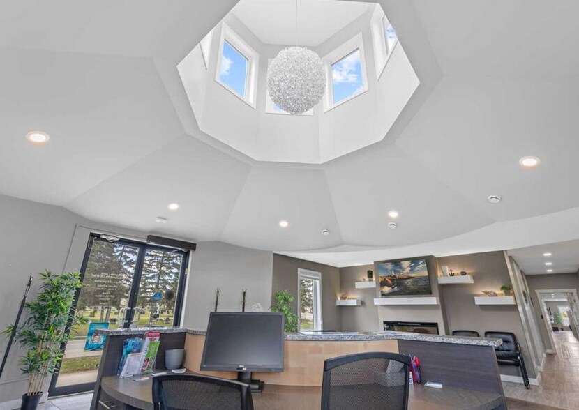 More Photos Of 110 Pelican Pl, Sylvan Lake Office For Sale