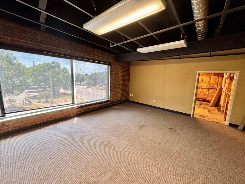 More Photos Of 401-409 Kings of Leon Ln, Oklahoma City Storefront Retail Office For Sale