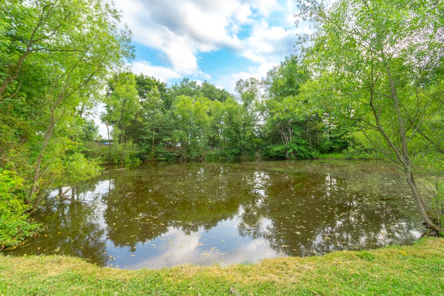 More Photos Of 2071 Baus Rd, East Greenville Sports And Entertainment For Sale