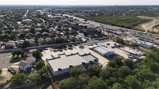 More Photos Of 819 Los Presidentes Ave, Laredo Storefront Retail Office For Sale