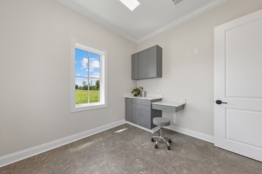 More Photos Of 1102 Apollo Road, Scott Office For Sale