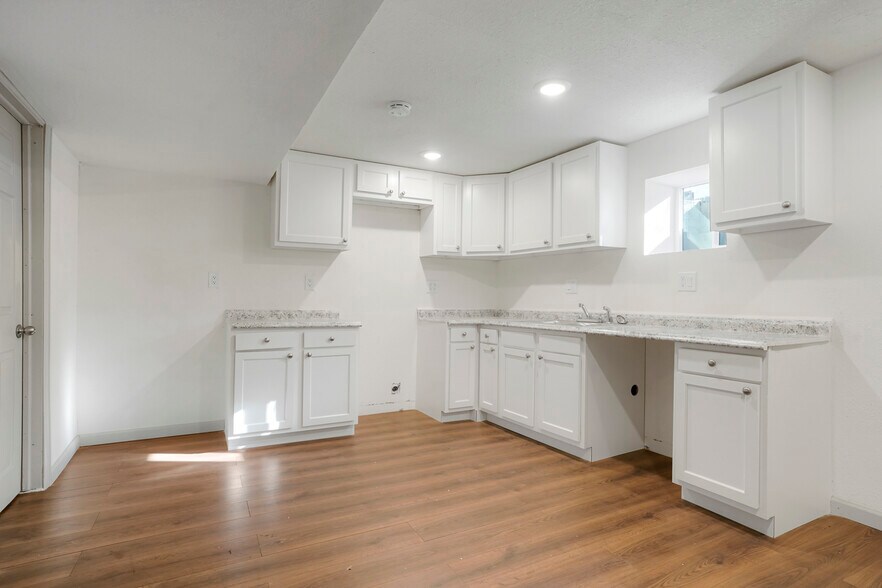 More Photos Of 982 S Sheridan Blvd, Denver Apartments For Sale