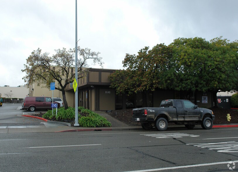 More Photos Of 3145 Kerner Blvd, San Rafael Service For Lease