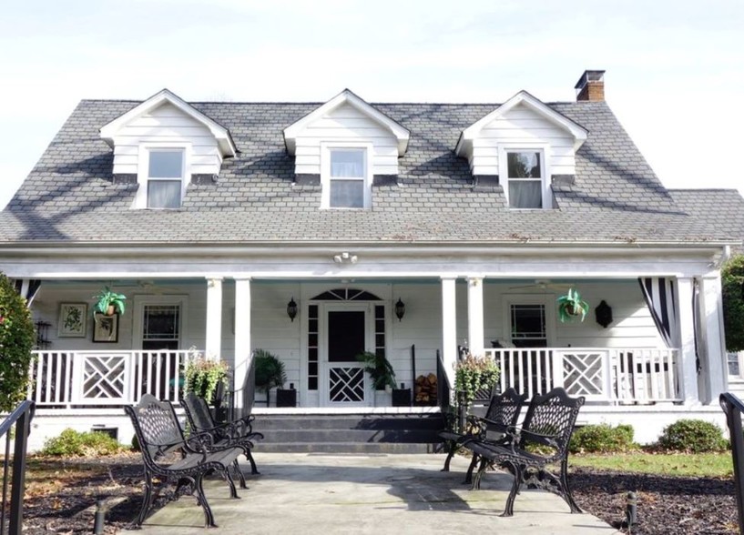 Primary Photo Of 426 S Main St, Travelers Rest Lodge Meeting Hall For Sale