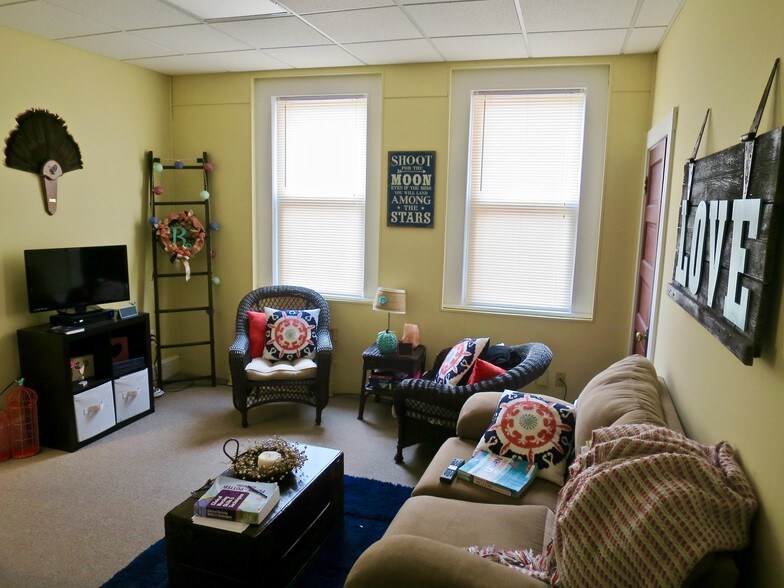 More Photos Of 1210 Main St, Hampstead Apartments For Sale