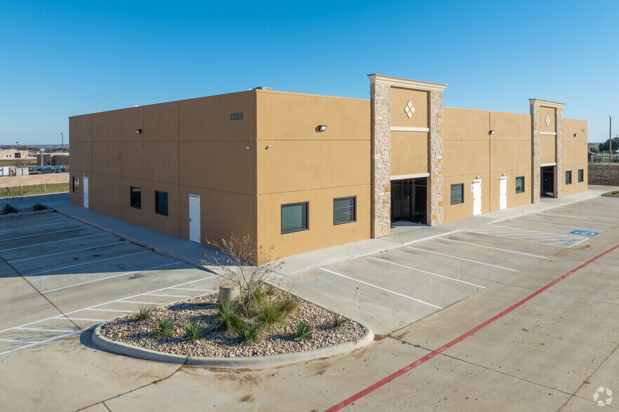 Primary Photo Of 1354 Ranchers Legacy Trl, Fort Worth Warehouse For Lease