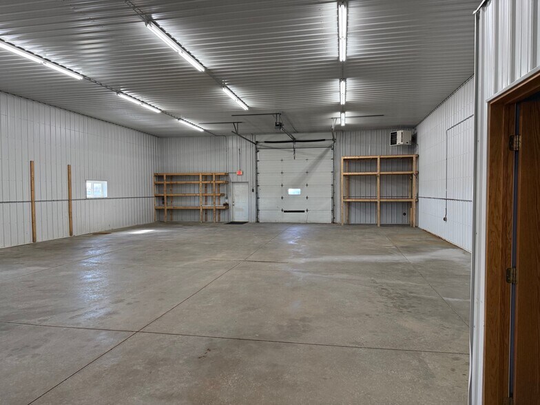 More Photos Of 30659 Pearl Dr, Saint Joseph Warehouse For Lease