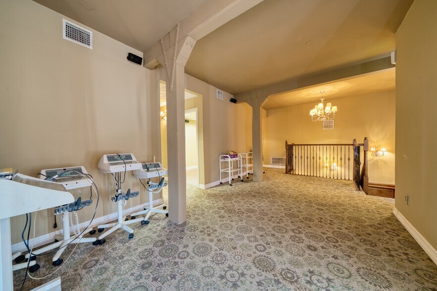 More Photos Of 2805 Center St, Deer Park Storefront Retail Office For Sale