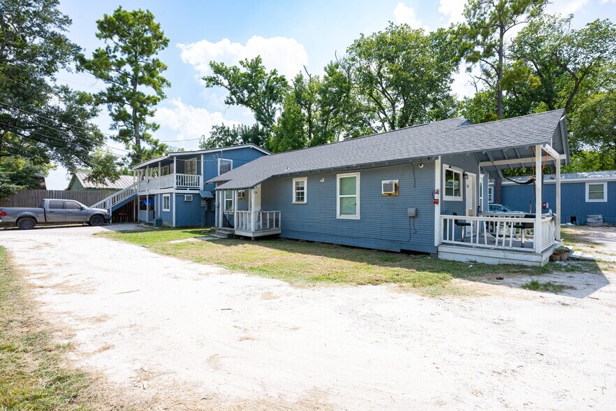 More Photos Of 2232 Maurine St, Houston Apartments For Sale