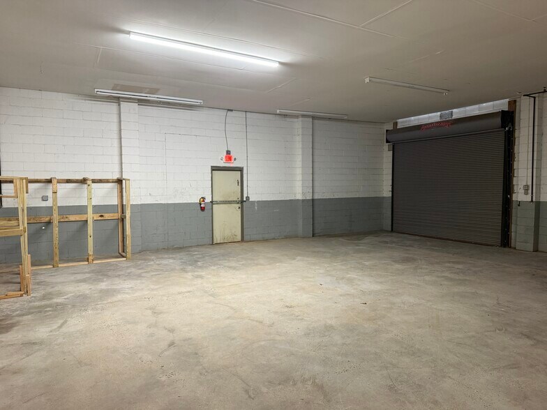 More Photos Of 2326 Walden Dr, Augusta Warehouse For Lease
