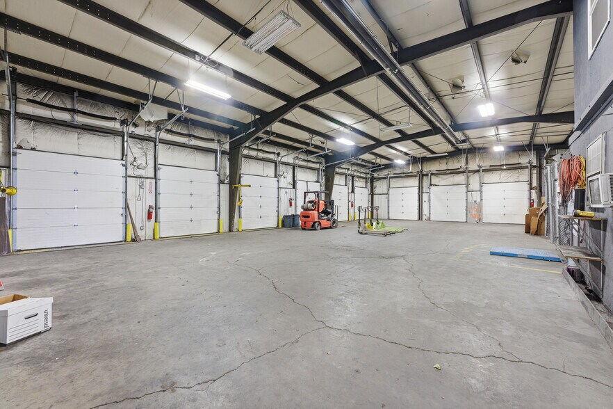 More Photos Of 1603 Grafton Rd, Morgantown Industrial For Lease