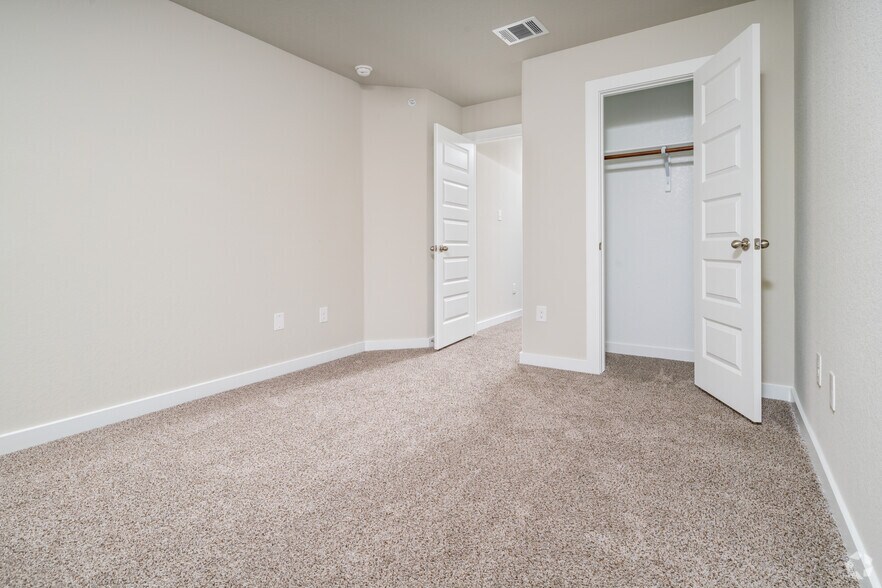 More Photos Of 8302 Via Verona, San Antonio Apartments For Sale