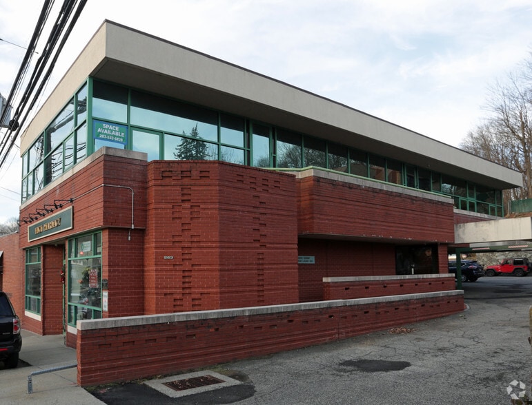 More Photos Of 263 Glenville Rd, Greenwich Storefront Retail Office For Lease