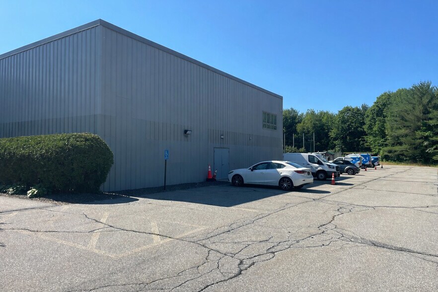 More Photos Of 83 Anthony Ave, Augusta Office For Lease