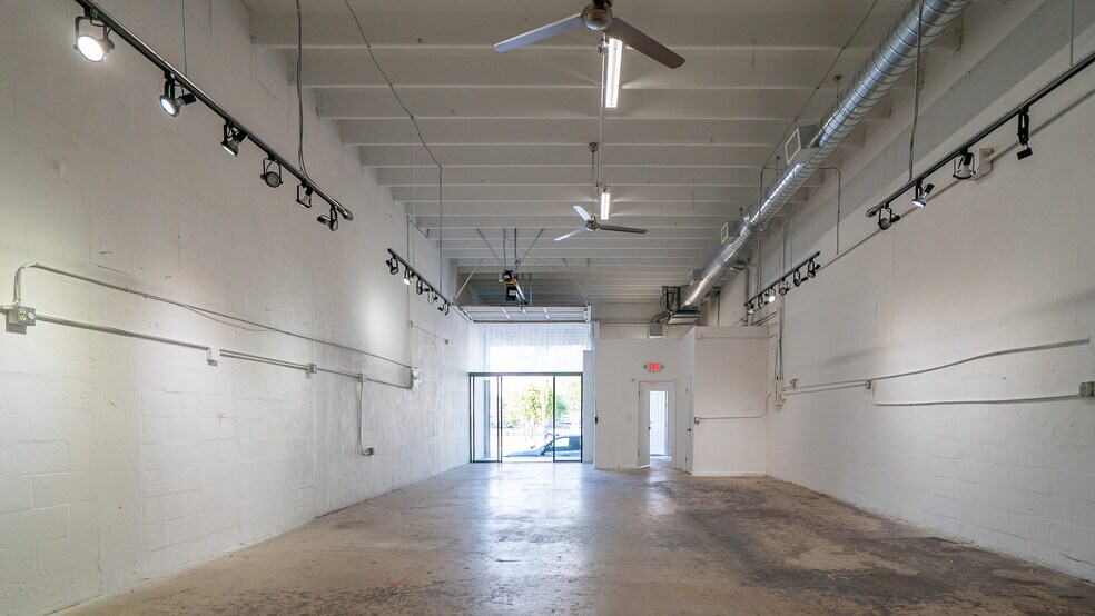 More Photos Of 363-367 NE 61st St, Miami Loft Creative Space For Lease