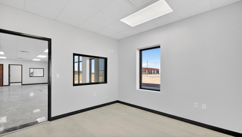 More Photos Of 16511 W Basin St, Odessa Industrial For Lease