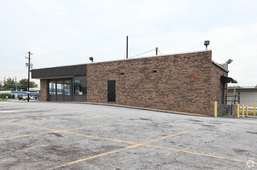 More Photos Of 4559 Old Dixie Rd, Forest Park Storefront For Lease