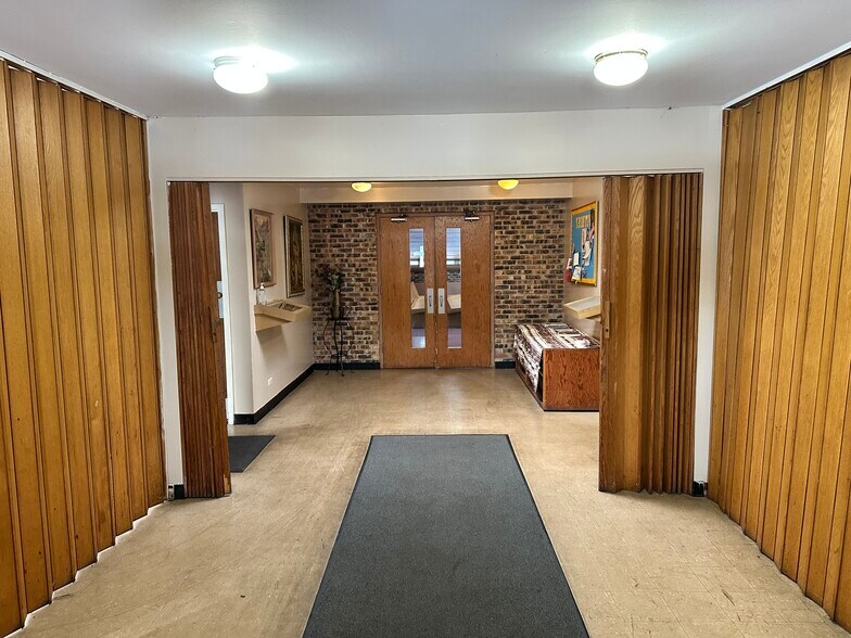 More Photos Of 2788 N Wolf Rd, Northlake Religious Facility For Sale