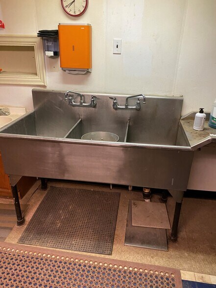 More Photos Of 128 S Main St, Spring Grove Storefront Retail Residential For Sale