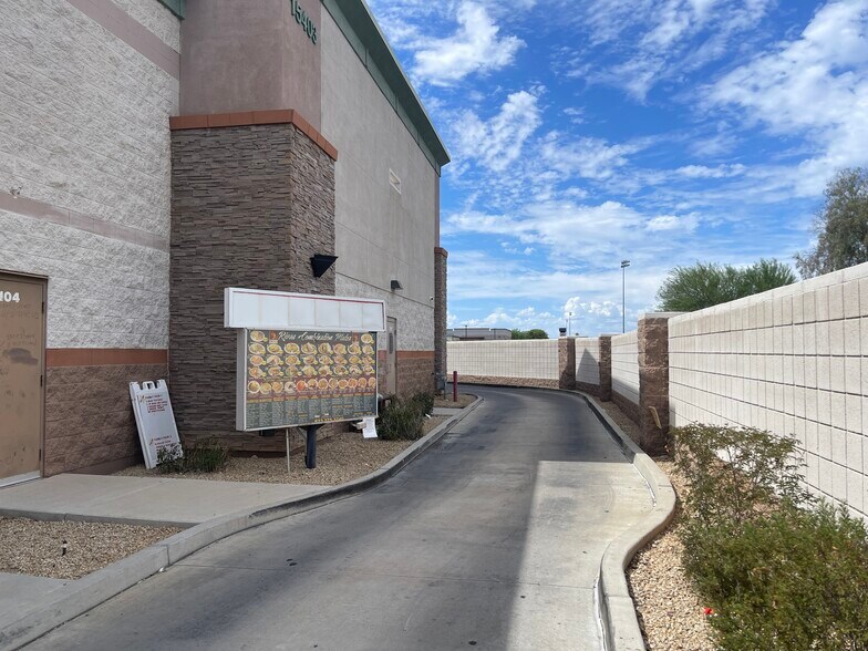 More Photos Of 15409 W Greenway Rd, Surprise Storefront For Lease