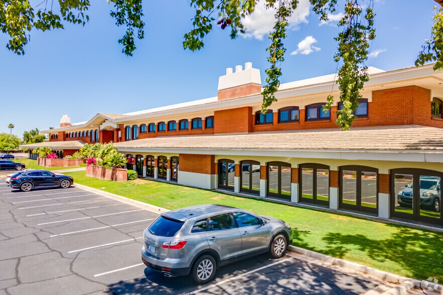 More Photos Of 4645-4647 N 32nd St, Phoenix Office For Sale