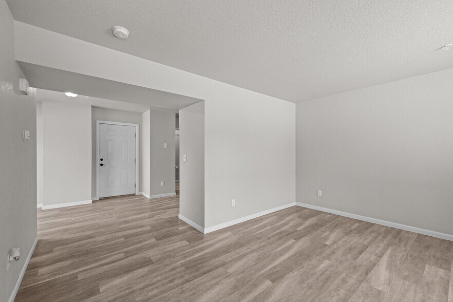 More Photos Of 375 E Ohio Ave, Fountain Apartments For Sale