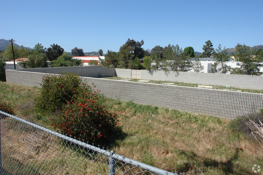 More Photos Of 670 Lawrence Dr, Thousand Oaks Land For Lease