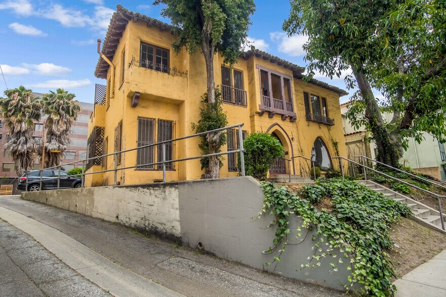 More Photos Of 712 S Stanley Ave, Los Angeles Apartments For Sale