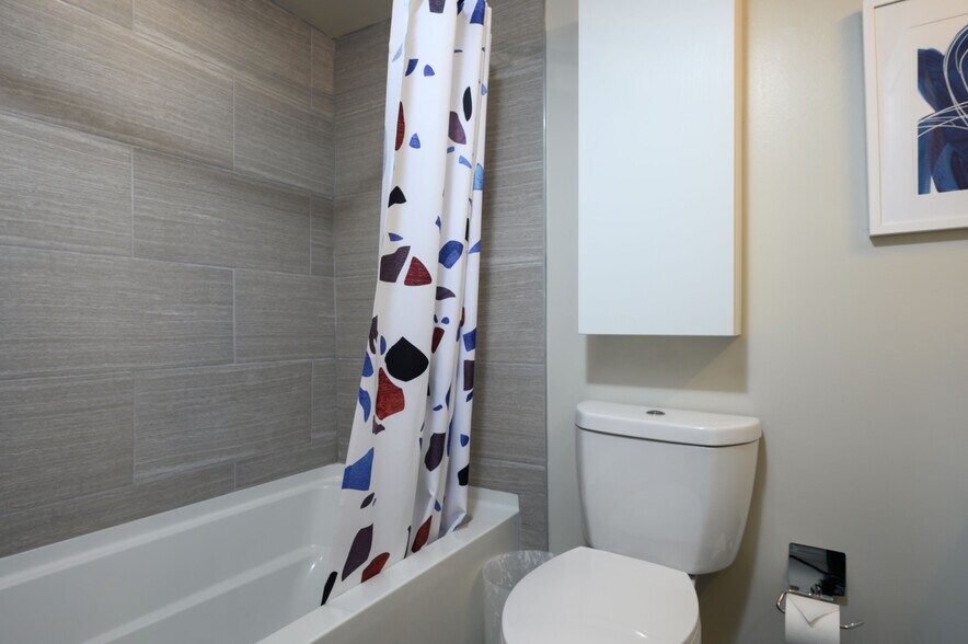 More Photos Of 1001-1003 Easton Rd, Willow Grove Apartments For Lease