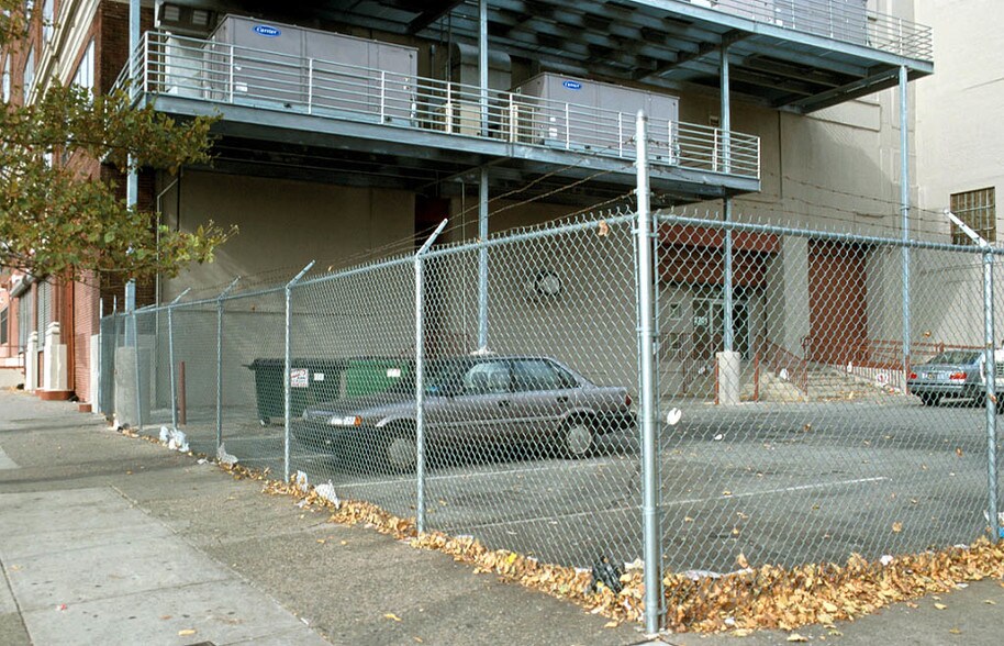 More Photos Of 2701 N Broad St, Philadelphia Office For Lease